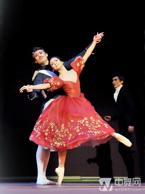 中俄美丽的传说舞蹈双人舞是谁？美丽芭蕾视频哪里看-图1