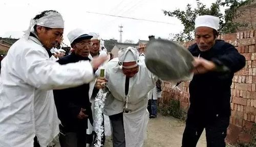 按中国的传统，老人去世，整个葬礼的流程是怎样的？文明在哪里的单人舞蹈
