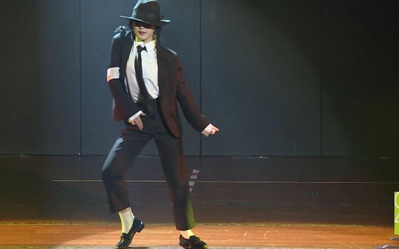 舞林争霸那一集有模仿迈克尔杰克逊的舞蹈？哪里可以学迈克尔杰克逊的舞蹈教学视频-图1