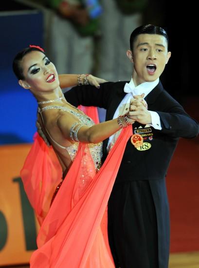 2009年广州亚运会体育舞蹈中国队获得几枚金牌？杨超谭轶凌是哪里人