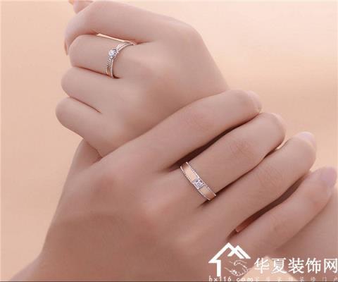 求婚戒指戴哪个手指比较正确？求婚和结婚戒指带哪里-图3