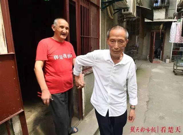 1992年1月18日至2月22日，88岁高龄的谁先后到达武昌深圳？深圳男同会所在哪里有-图2