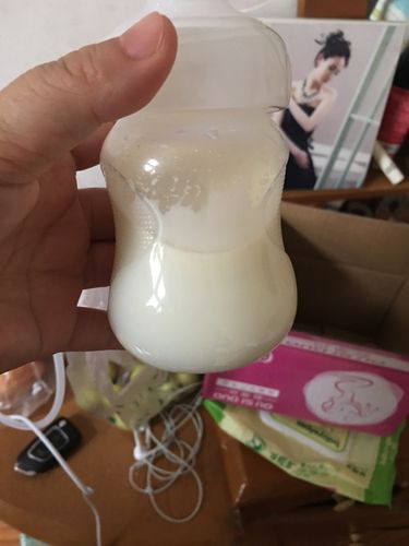 奶水一直都是比较清的有什么办法让奶水变稠吗？为什么母乳变清了呢