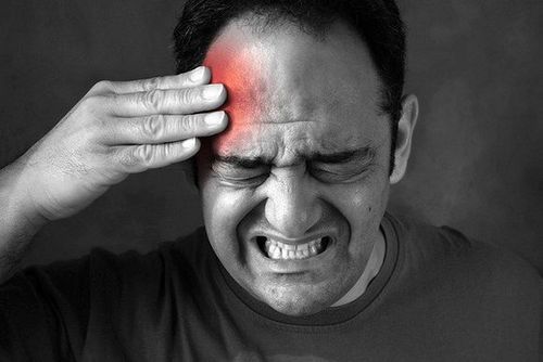 高血压偏头痛是怎么回事？为什么经常偏头疼呢