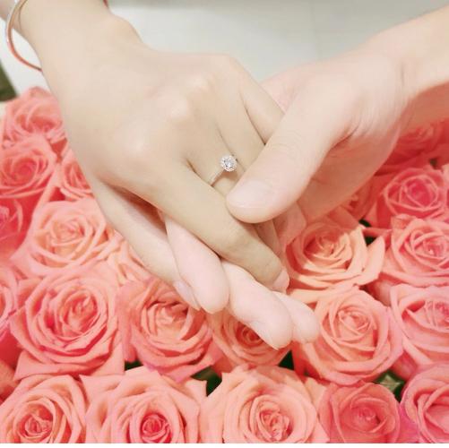 订婚戒指代表什么意义？为什么定婚要买戒指呢呢