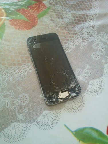 为什么手机摔了一下就坏了？为什么会摔呢