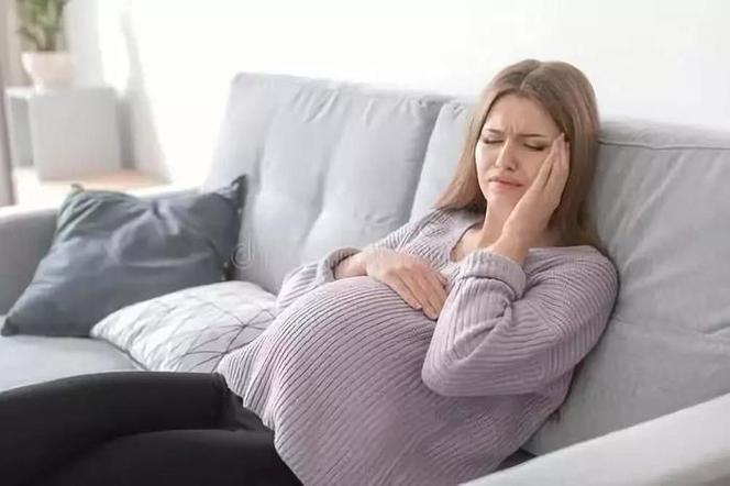 孕妇晚上睡觉头痛是怎么回事，该怎么办？孕妇头为什么老是痛呢呢-图1