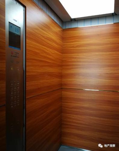 为什么电梯间墙面钉木板？为什么电梯要垫木板呢呢-图1