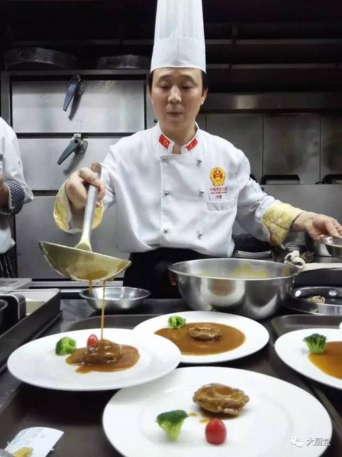 为什么中国的饮食文化博大精深？中餐厨师为什么精致呢-图3