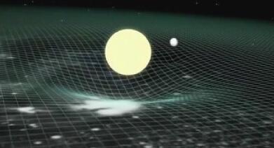 为什么扭曲时空会产生引力？为什么引力会扭曲呢