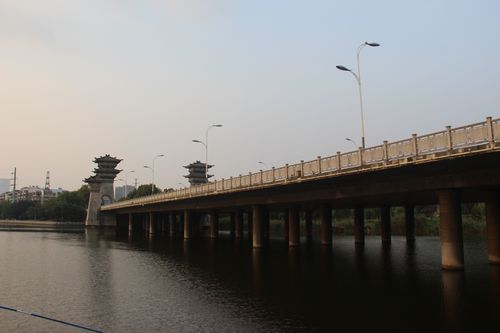 徐州汉桥历史介绍？为什么小桥没有栏杆呢