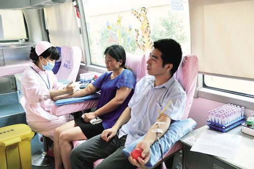 西安市西京医院献血车上班时间？通宵为什么不能献血呢