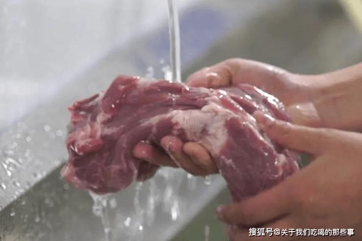 为什么新鲜猪肉不能用冷水冲洗？为什么肉上有细菌呢-图3