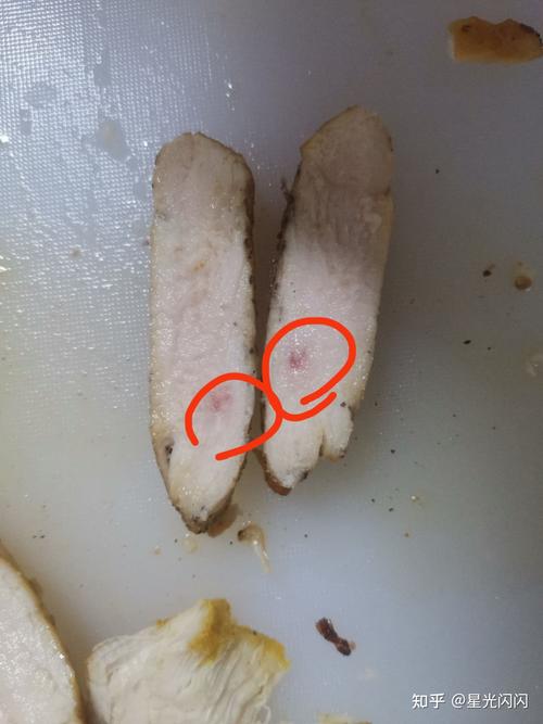 吃鸡胸肉的时候发现里面有小米状肉瘤，其他地方煮汤了，这个是什么？为什么鸡会长瘤子呢-图2