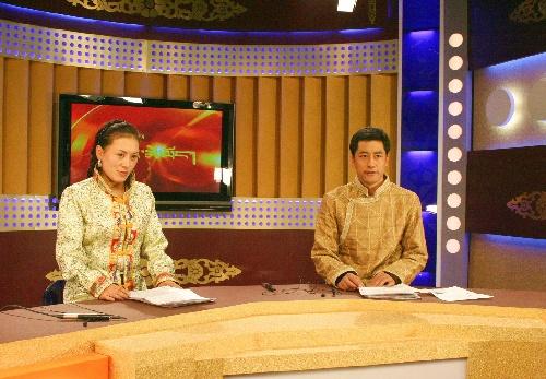 青海藏语安多卫视十八点播放的电视剧叫什么名子？青海藏族电视台在哪里