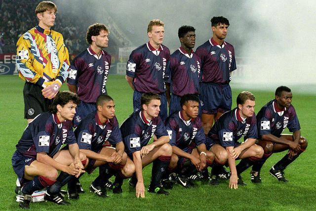 请教资深球迷，谁知道西多夫1994到95赛季在阿贾克斯穿几号？哪里可以看欧冠比赛录像-图1