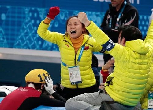中国短道速滑第一枚奥运奖牌是李琰获夺得的奖牌是什么牌？速滑教练李琰是哪里人
