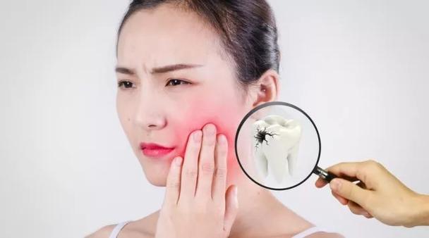 牙龈酸痛是什么原因？为什么牙齿会酸痛呢