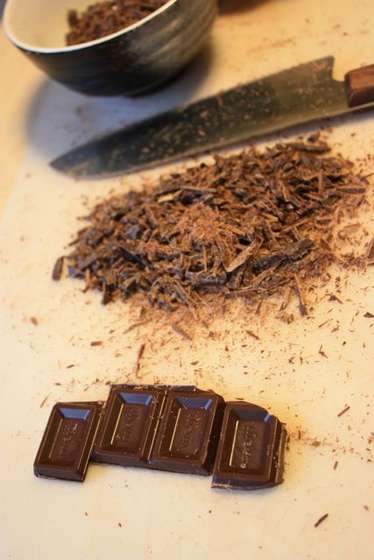 巧克力切掉一块为什么还是完整的？为什么要完整呢